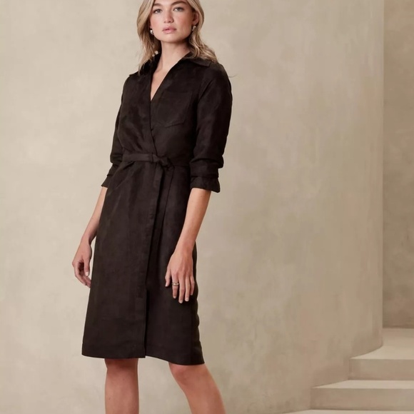 NWT Banana Republic Brown Vegan Faux Suede Wrap Midi Dress Long Sleeve Size 8 - Picture 1 of 14